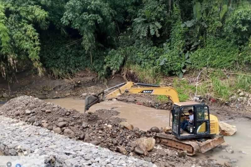 Pemkot Bandarlampung Rehabilitasi 31 Titik Talud dan Bronjong Pascabanjir