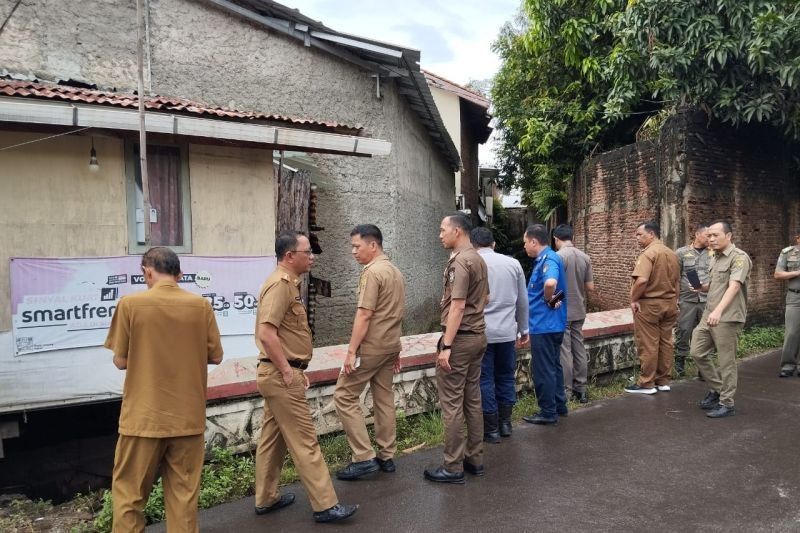 Bangunan di Atas Saluran Air Picu Banjir Bandarlampung, Pemkot Beri Solusi Humanis