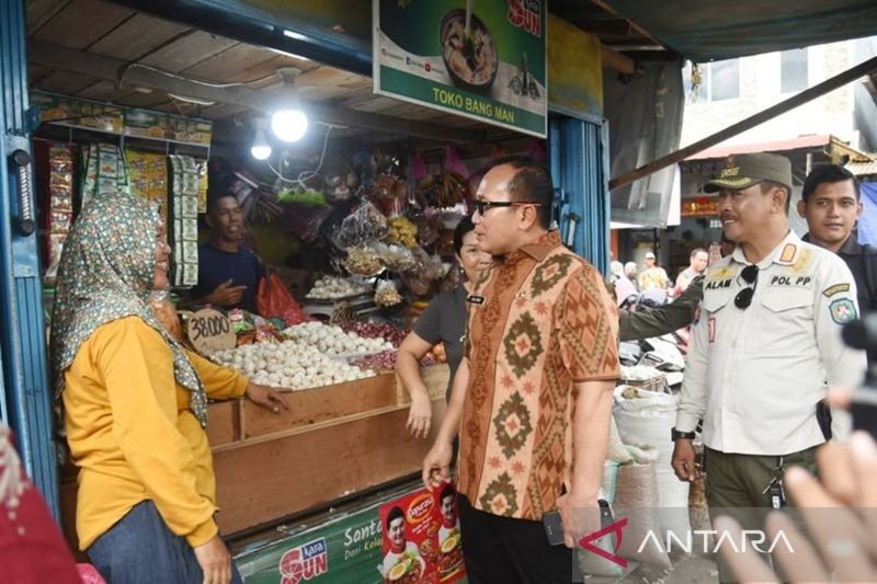 Bupati Kubu Raya Jamin Stabilitas Harga Sembako Selama Ramadhan