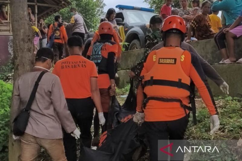 SAR Cirebon Temukan Jenazah Deniez Herdiansyah, Pencarian Korban Tenggelam di Sungai Cisanggarung Dihentikan