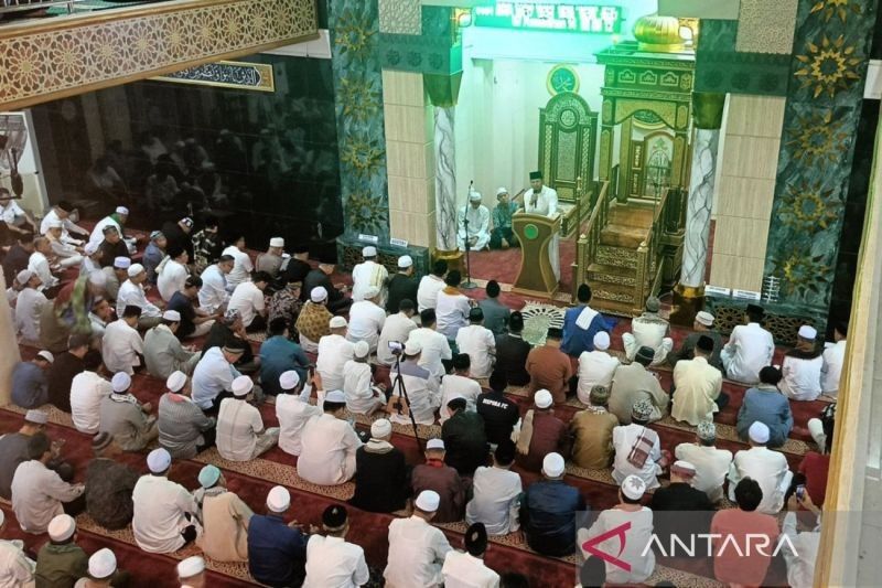 Gubernur Kaltim Usung Gerakan Subuh: Wujudkan Generasi Emas yang Cerdas dan Berakhlak Mulia