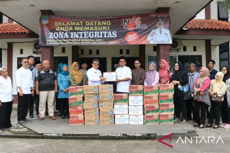 Diskominfosantik Bekasi Percepat Bantuan Banjir Cibarusah, Pulihkan Kondisi Bencana