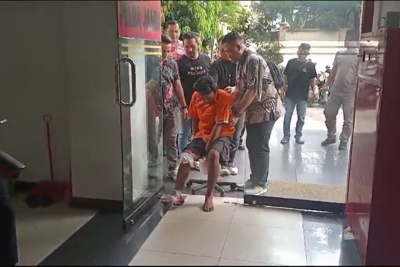 Polisi Jambi Ringkus DPO Pembunuhan Sopir Travel: Sempat Melawan Saat Penangkapan