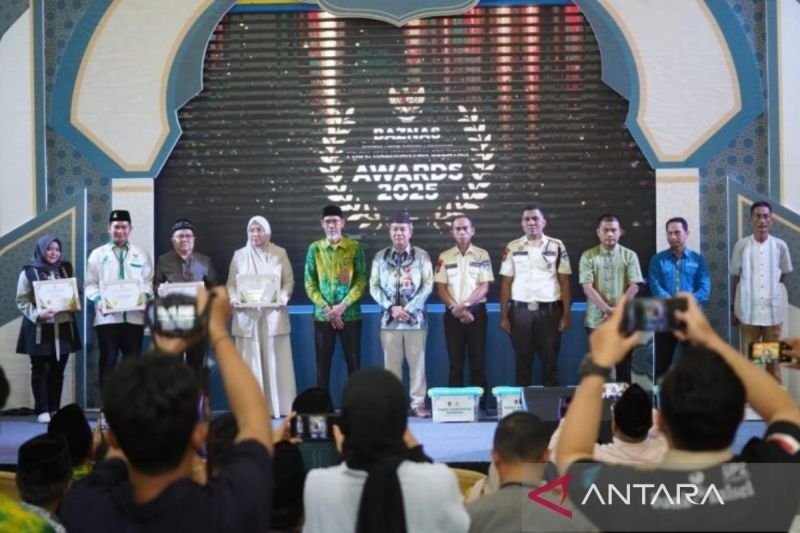 Gubernur Kalsel Resmi Buka Festival Cahaya Ramadhan 2025 di Banjarbaru