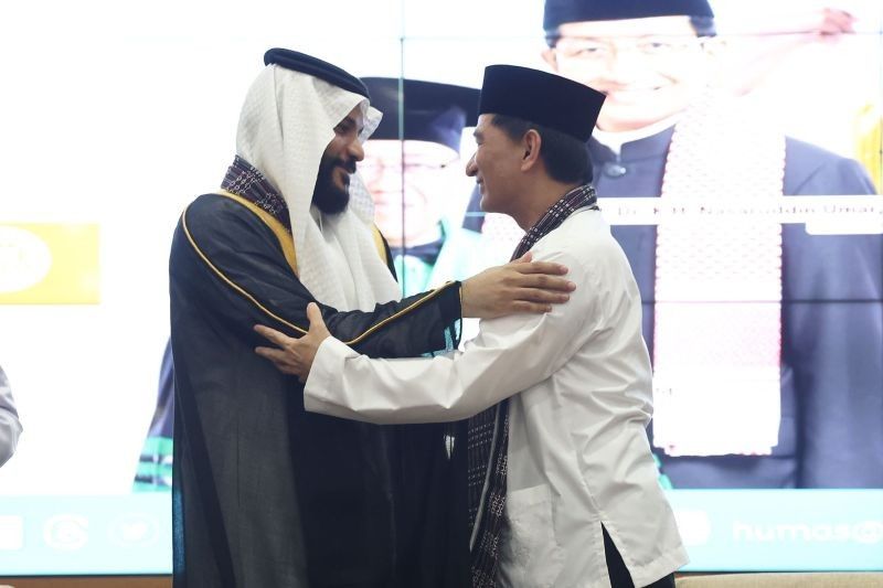 Wagub Banten Rancang Program Makmurkan Masjid, Dorong Salat Dzuhur Berjamaah