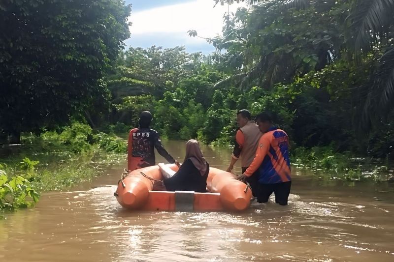 Banjir Muara Enim Rendam 1.174 Rumah, Warga Kesulitan Beraktivitas