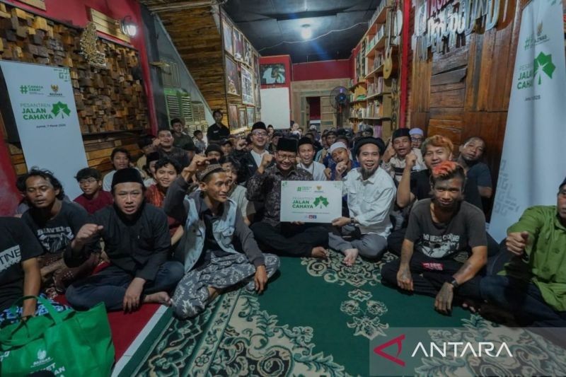 Baznas Luncurkan Program Pesantren Jalan Cahaya untuk Kaum Marjinal