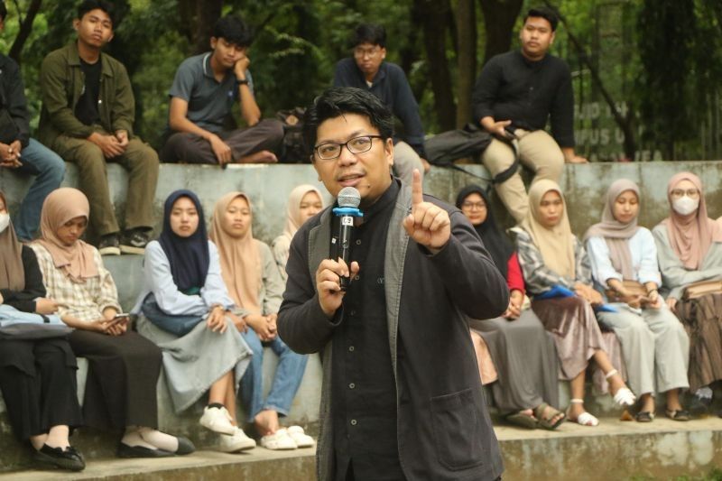 Unhas Bekali Mahasiswa dengan Keterampilan Public Speaking untuk Sukses di Dunia Kerja