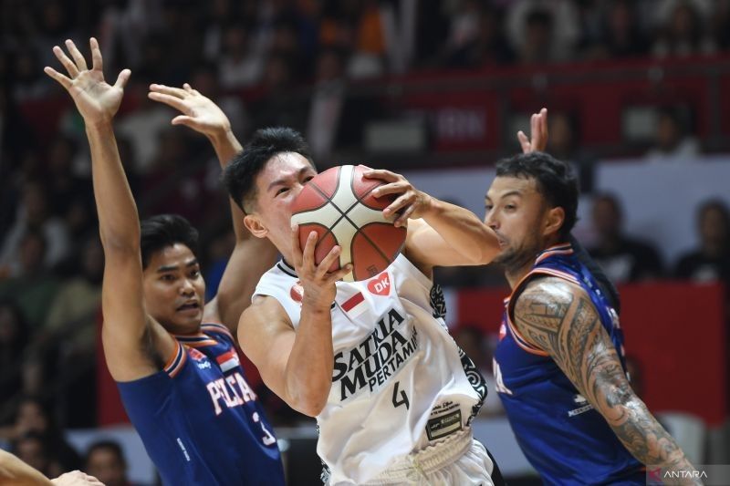 Satria Muda vs Pelita Jaya: Duel Sengit di IBL 2025, Siapa yang Akan Menang?