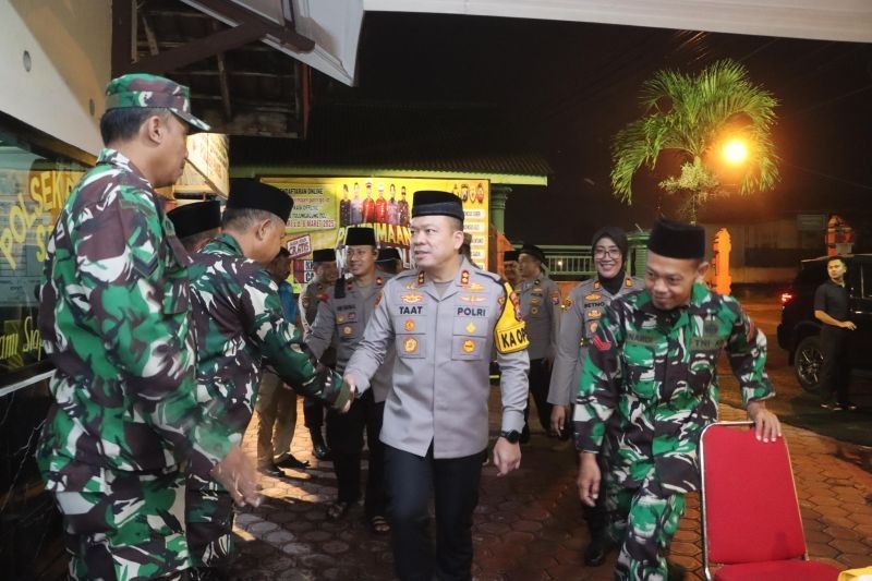 Kapolres Tulungagung Pimpin Patroli Skala Besar, Jaga Kamtibmas Selama Ramadan