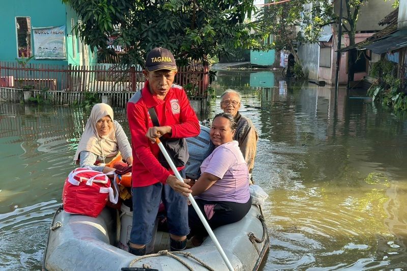 Kemensos Salurkan Bantuan Rp249 Juta untuk Korban Banjir Bandung