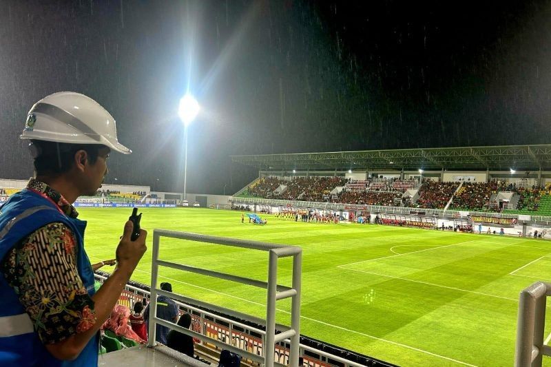 PLN Pasok Listrik Bersih Tanpa Kedip di Laga PSM Makassar, Kolaborasi Energi Bersih untuk Tim kebanggaan Sulsel