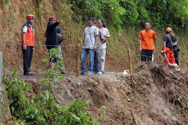 Longsor di Wonoboyo, Temanggung: Akses Jalan Antardesa Kembali Normal