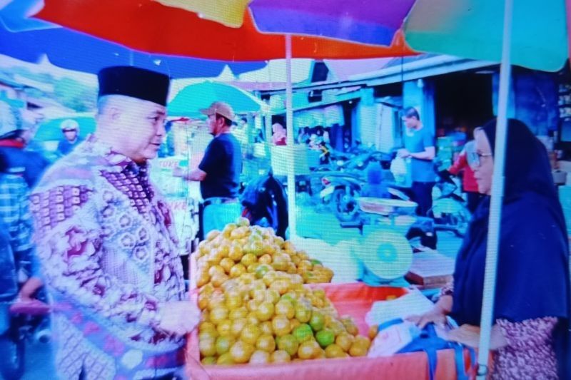 Bupati Agam Pantau Harga di Pasar Tradisional Jelang Ramadhan