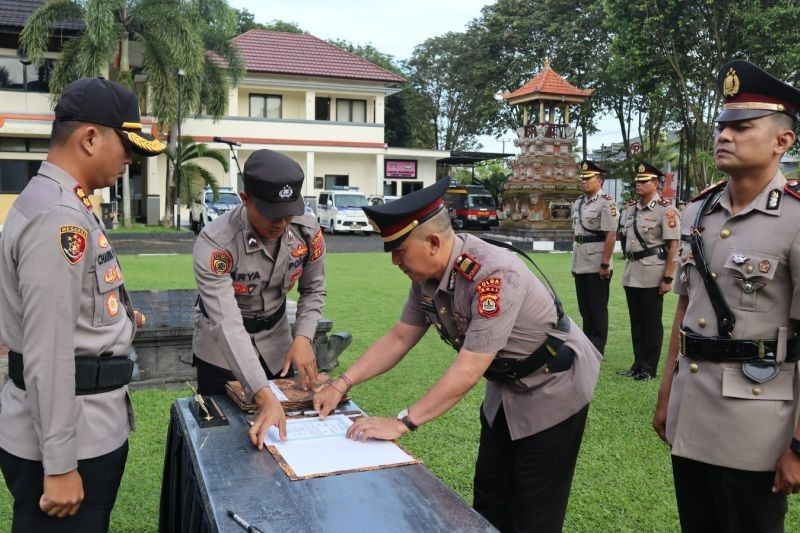 Sertijab Tiga Kapolsek Tabanan: AKBP Chandra Citra Kesuma Pimpin Rotasi Jabatan