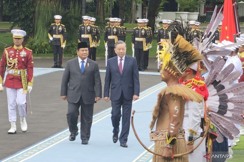 Presiden Prabowo Sambut Sekjen Partai Komunis Vietnam di Istana Merdeka