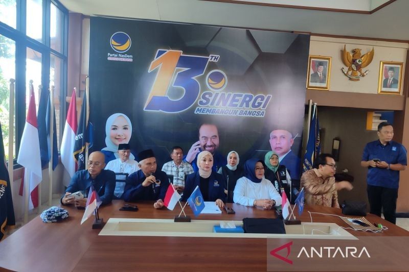 Suryatati-Ii Sumirat Resmi Daftar PSU Pilkada Bengkulu Selatan, Siap Menangkan Pemungutan Suara Ulang