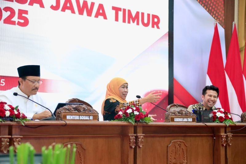 Jatim Siap Implementasikan Sekolah Rakyat dan DTSEN untuk Wujudkan Indonesia Emas 2045