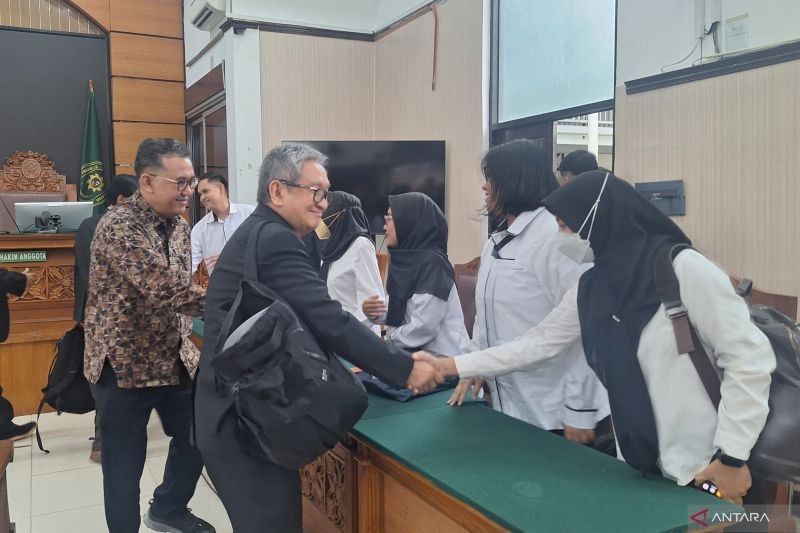 Praperadilan Hasto Kristiyanto Gugur: Hakim PN Jaksel Nyatakan Permohonan Selesai