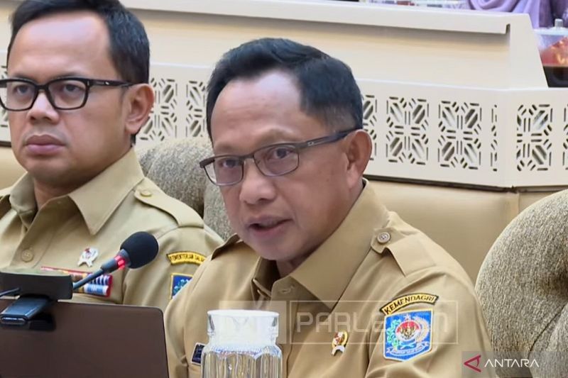 Mendagri Tegas: Dana Pendidikan dan Kesehatan Tak Boleh Digunakan untuk PSU Pilkada 2024