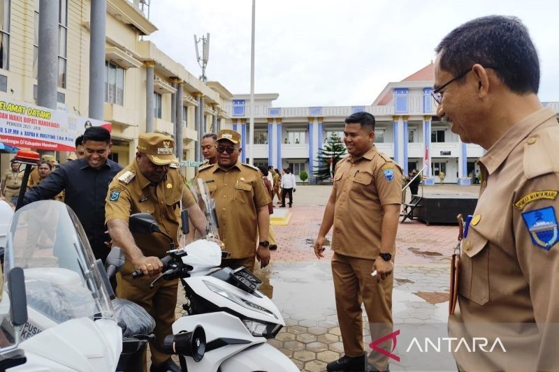 Pemkab Manokwari Optimalkan Layanan Kesehatan dengan 10 Motor Pusling Baru