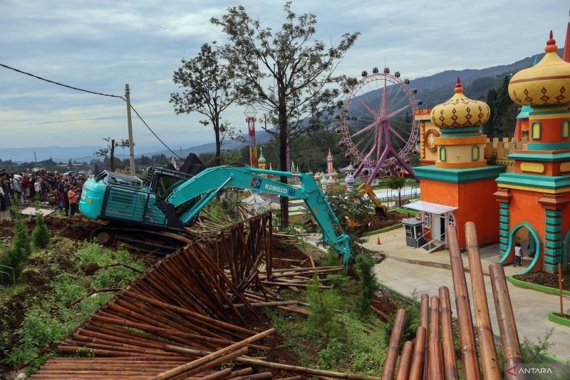 BNPB Dorong Konsistensi Penertiban Bangunan di Kawasan Puncak Cegah Banjir