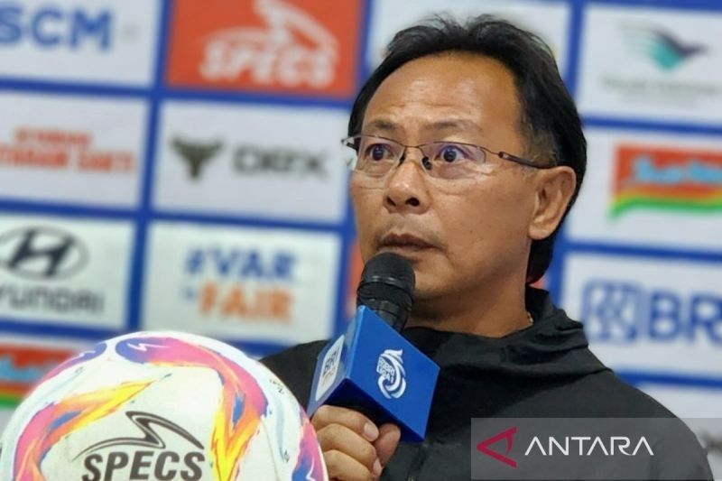 Laga Sengit Persis Solo vs PSIS Semarang: Ong Kim Swee Waspadai Perkembangan PSS Sleman