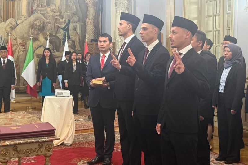 Satu Langkah Lagi, Joey, Dean, dan Emil Berpeluang Bela Timnas Indonesia