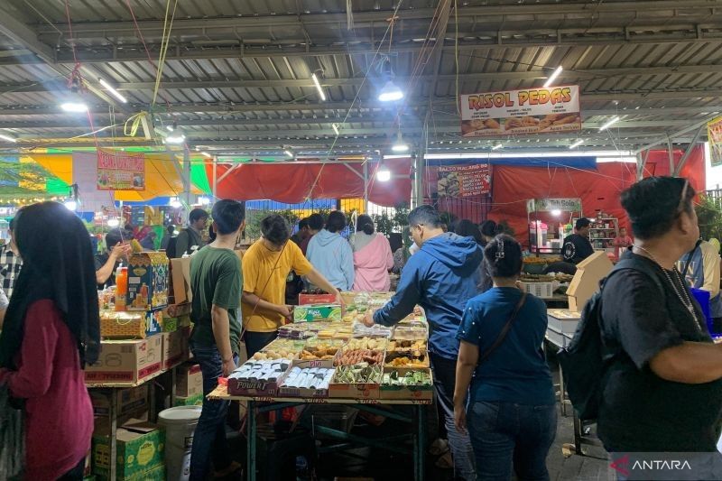 Ramadhan di Pasar Senen: Sentra Kue Subuh Jadi Incaran Pemburu Takjil