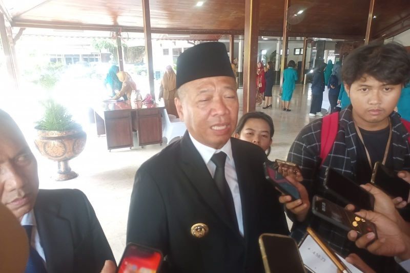 Bupati Tulungagung Imbau Wisuda Sederhana:  Tinggalkan Hotel Mewah, Kembali ke Sekolah!