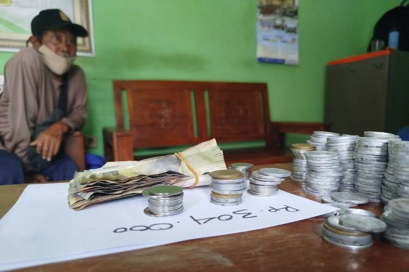 Razia Pengemis di Ponorogo: Dinsos Amankan Tiga Orang dengan Omzet Jutaan Rupiah