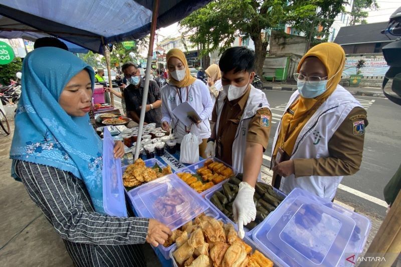 Kemenkes Pastikan Pangan Aman Selama Ramadhan: Pengawasan Ketat di Pasar dan Pedagang Takjil