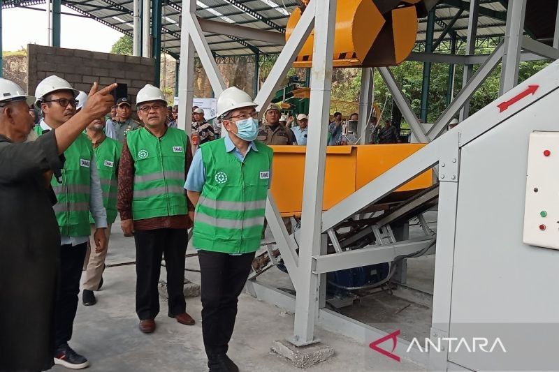 Bantul Uji Coba ITF Pusat Karbonasi Bawuran: Solusi Pengolahan Sampah Menuju Bantul Bersih 2025?