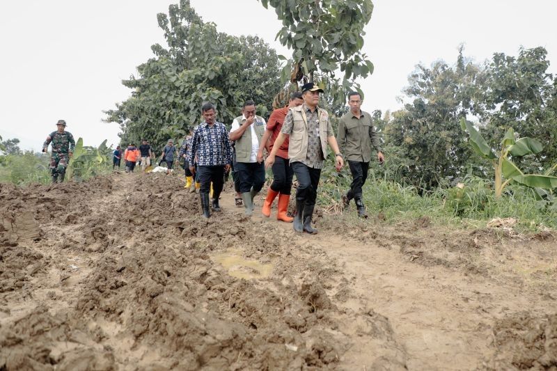 Tanggul Jebol Grobogan Ditarget Tuntas dalam Dua Hari, Gubernur Jateng Turun Tangan