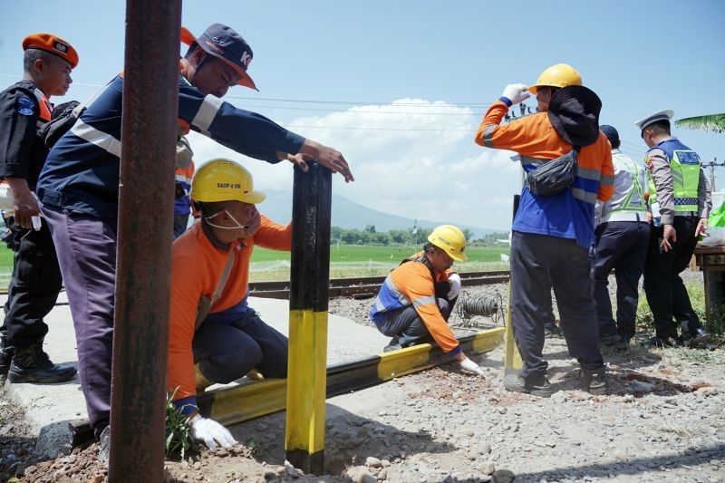 KAI Daop 4 Semarang Tutup 10 Perlintasan Sebidang Liar: Langkah Tegas Tekan Angka Kecelakaan