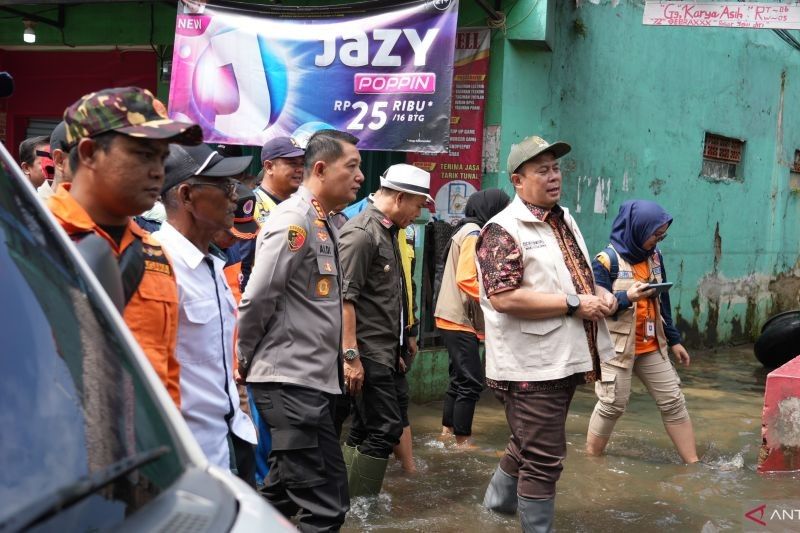 Wakil Ketua DPR RI Tinjau Banjir Dayeuhkolot, Dorong Pembangunan Embung dan Kolam Retensi