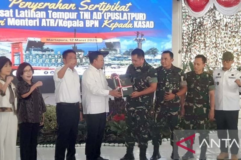 Menteri ATR Serahkan 42 Sertifikat HPL ke TNI AD di OKU Timur, Solusi Jitu Atasi Persoalan Lahan