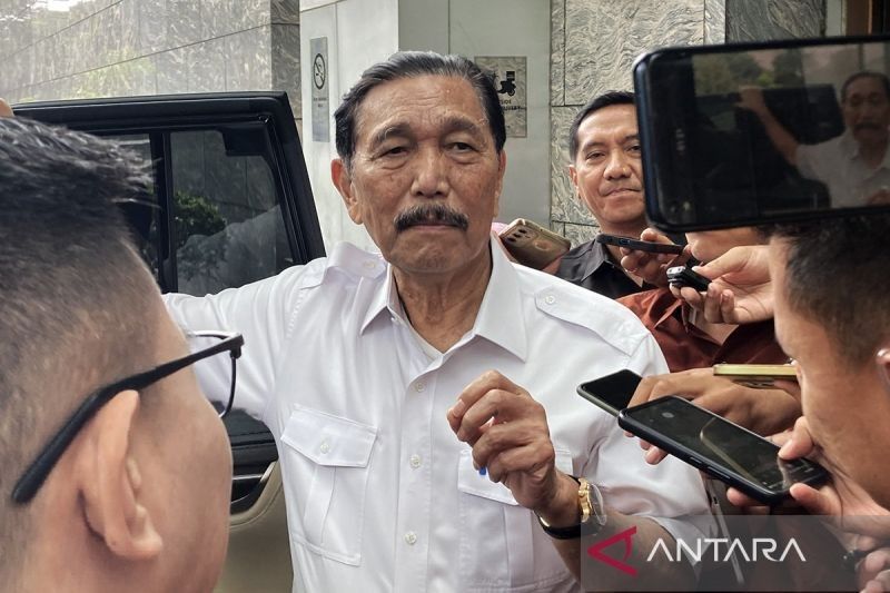 Luhut-Airlangga Bentuk Tim Kajian Khusus Atasi Hambatan Investasi di Indonesia