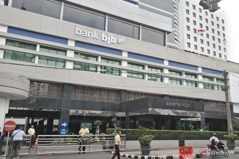 KPK Geledah Kantor BJB Terkait Kasus Korupsi Dana Iklan, Pihak Bank Belum Beri Keterangan