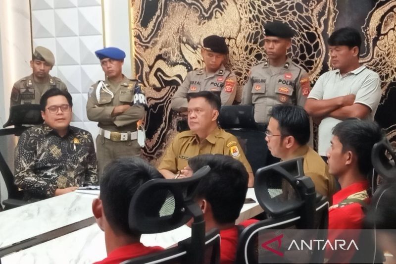 Disnaker Cirebon Mediasi PHK Sepihak 1.126 Karyawan PT Yihong Novatex