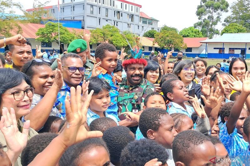 Meriahnya Peluncuran Program Makan Bergizi Gratis di Wamena, Papua!