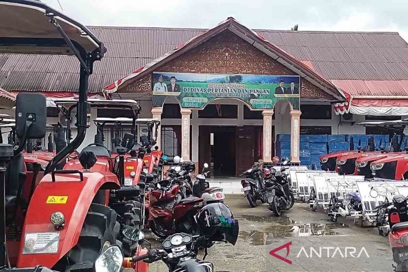 Kementan Dorong Modernisasi Pertanian Simeulue dengan Bantuan Alat Mesin Pertanian