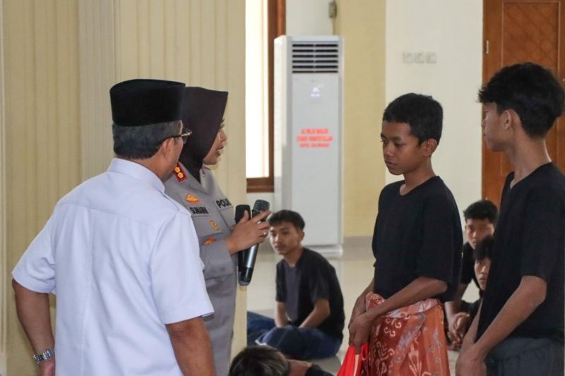 Pemkab Cirebon Tawarkan Pendidikan dan Modal Usaha bagi ABH