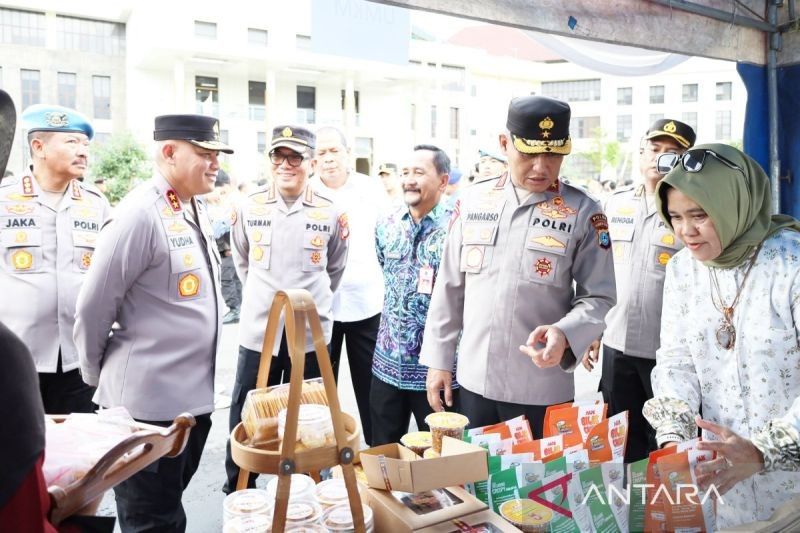 Polda Kalsel Gelar Pasar Murah Ramadhan: Ringankan Beban Masyarakat dan Personel Polri