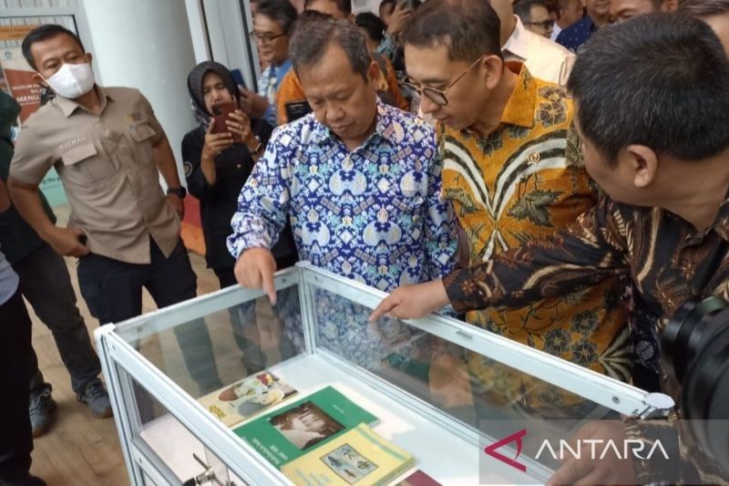 Fadli Zon Luncurkan Buku 