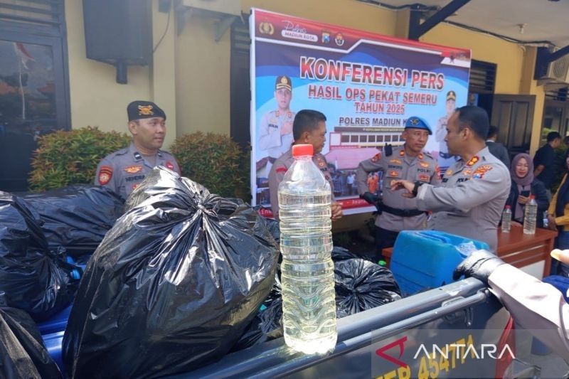 Polresta Madiun Ungkap 14 Kasus Miras dalam Operasi Pekat Semeru 2025