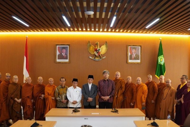 Waisak Nasional 2025 di Candi Borobudur: Perayaan Sakral dan Kemeriahan Festival Lentera