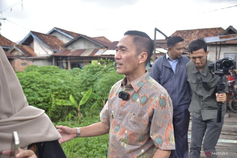 Wali Kota Palembang Edukasi Warga Tepi Sungai Musi Bangun Rumah Panggung Anti Banjir