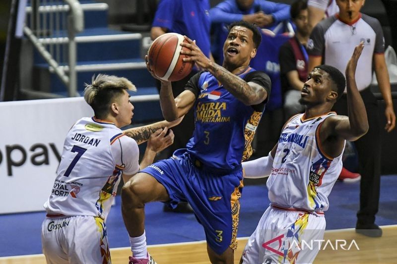 Satria Muda Pertahankan Puncak Klasemen IBL usai Taklukkan Bima Perkasa