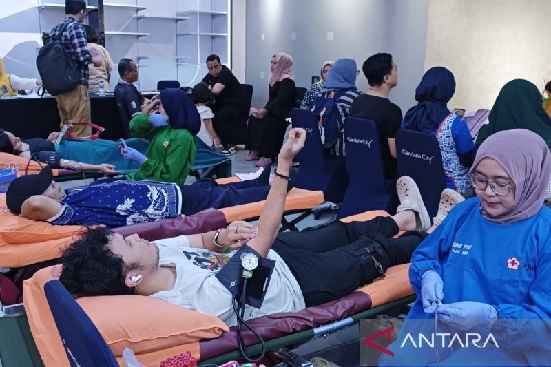 1.000 Kantong Darah Terkumpul dalam Bakti Sosial Donor Darah di Jakarta